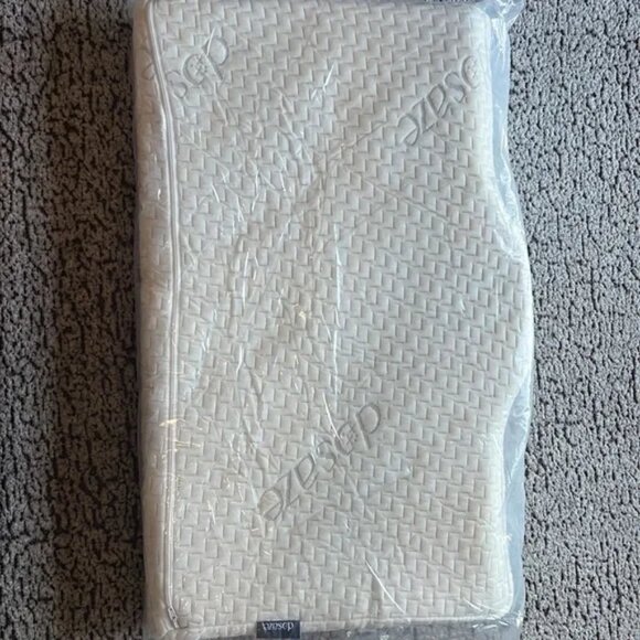 Dosaze STANDARD 4.5" Contoured Orthopedic Neck Relief Memory Foam Pillow QUEEN - Picture 9 of 10